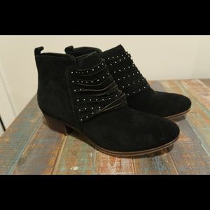 Lucky Brand Suede Bootie with Embellishment 🤍✨